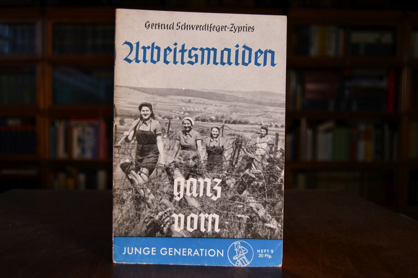 Arbeitsmaiden ganz vorn.