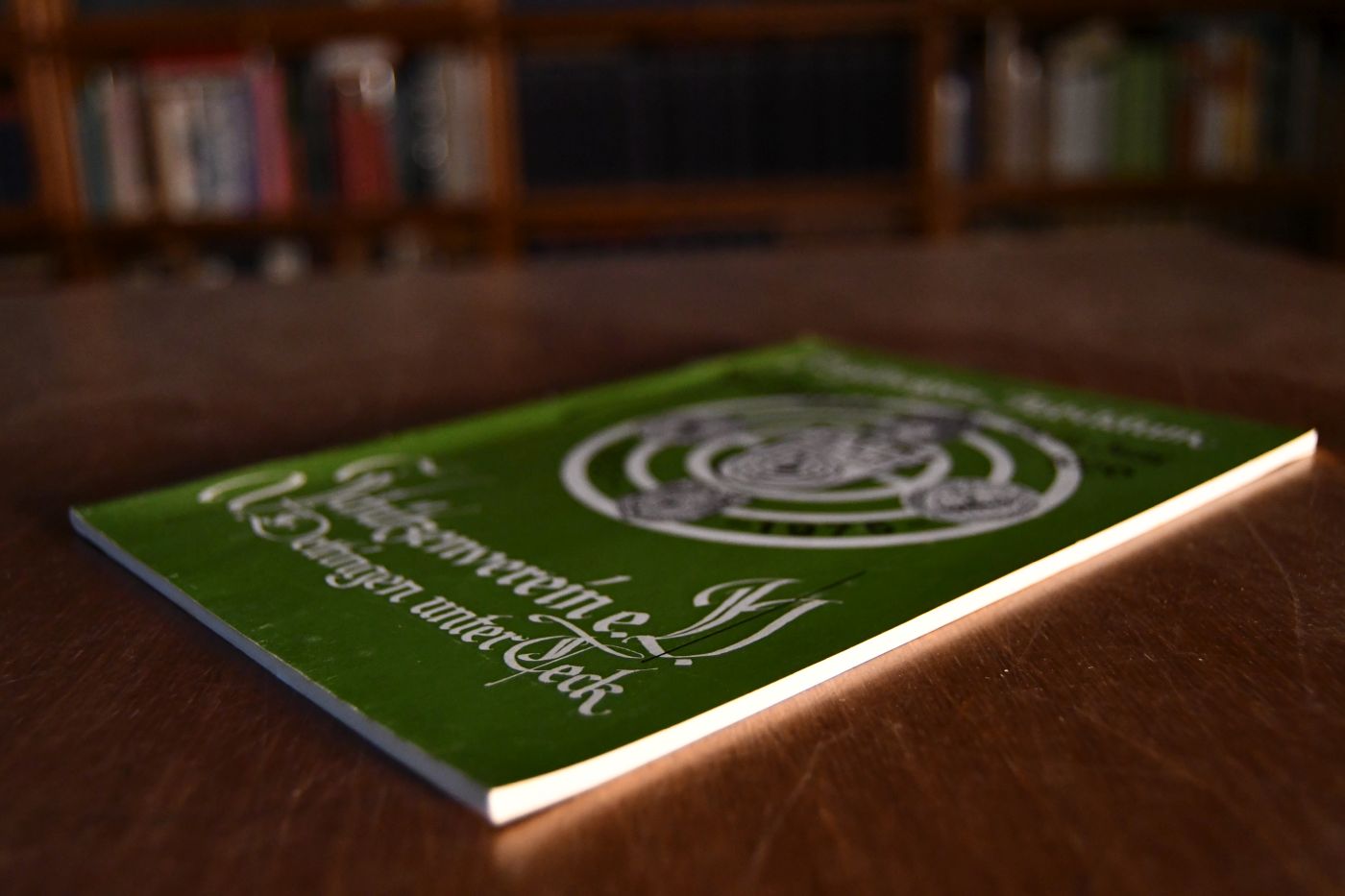 Festschrift zum 75jährigen Jubiläum des Schützenvereins Dettingen unter Teck vom 25. bis 27. Juni 1976.