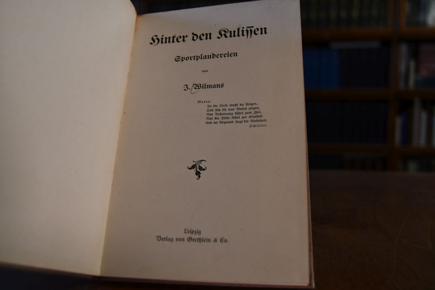 Hinter den Kulissen. Sportplaudereien.