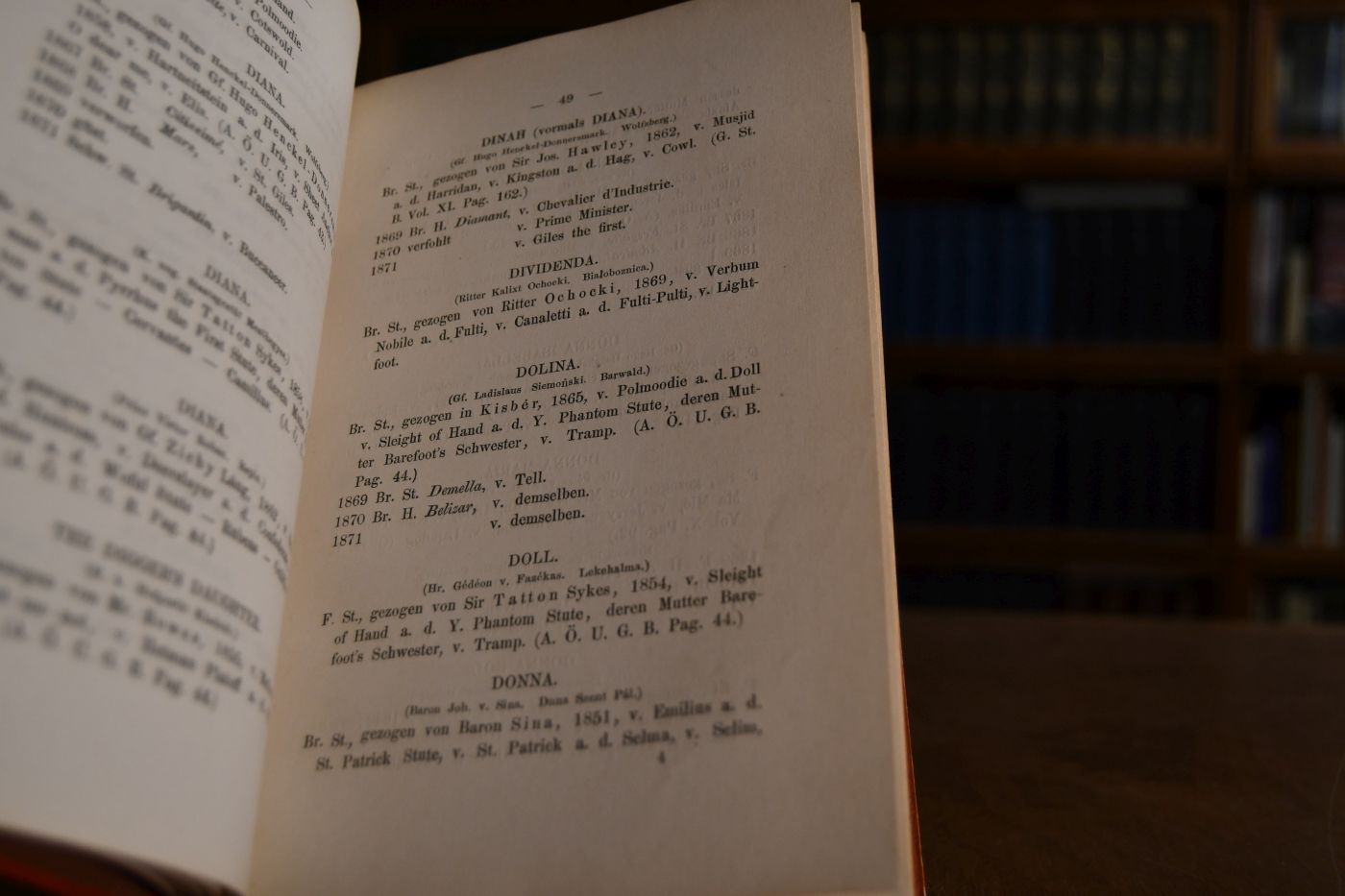 Allgemeines oesterreichisch-ungarisches Gestütbuch. Verzeichnisse der in Oesterreich-Ungarn befindlichen englischen Vollblut-Pferde nebst ihrer Abstammung. Erster Theil.