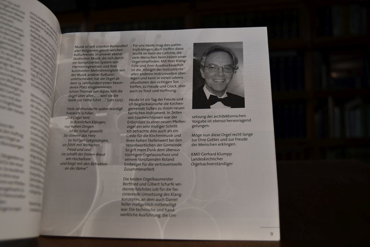 Festschrift anlässlich der Innenrenovierung 2003 und der Orgeleinweihung 2004 evangelische Ulrichskirche Süßen 8. Februar 2004.