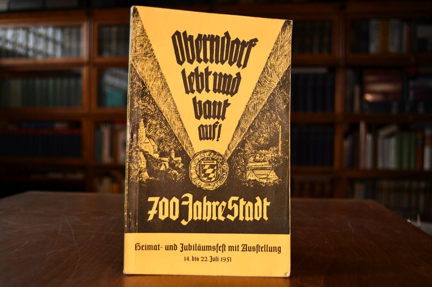 Festschrift zum Heimat- und Jubiläumsfest der Stadt Oberndorf a.N. anläßlich der 700jährigen Wiederkehr der Verleihung der Stadtrechte.