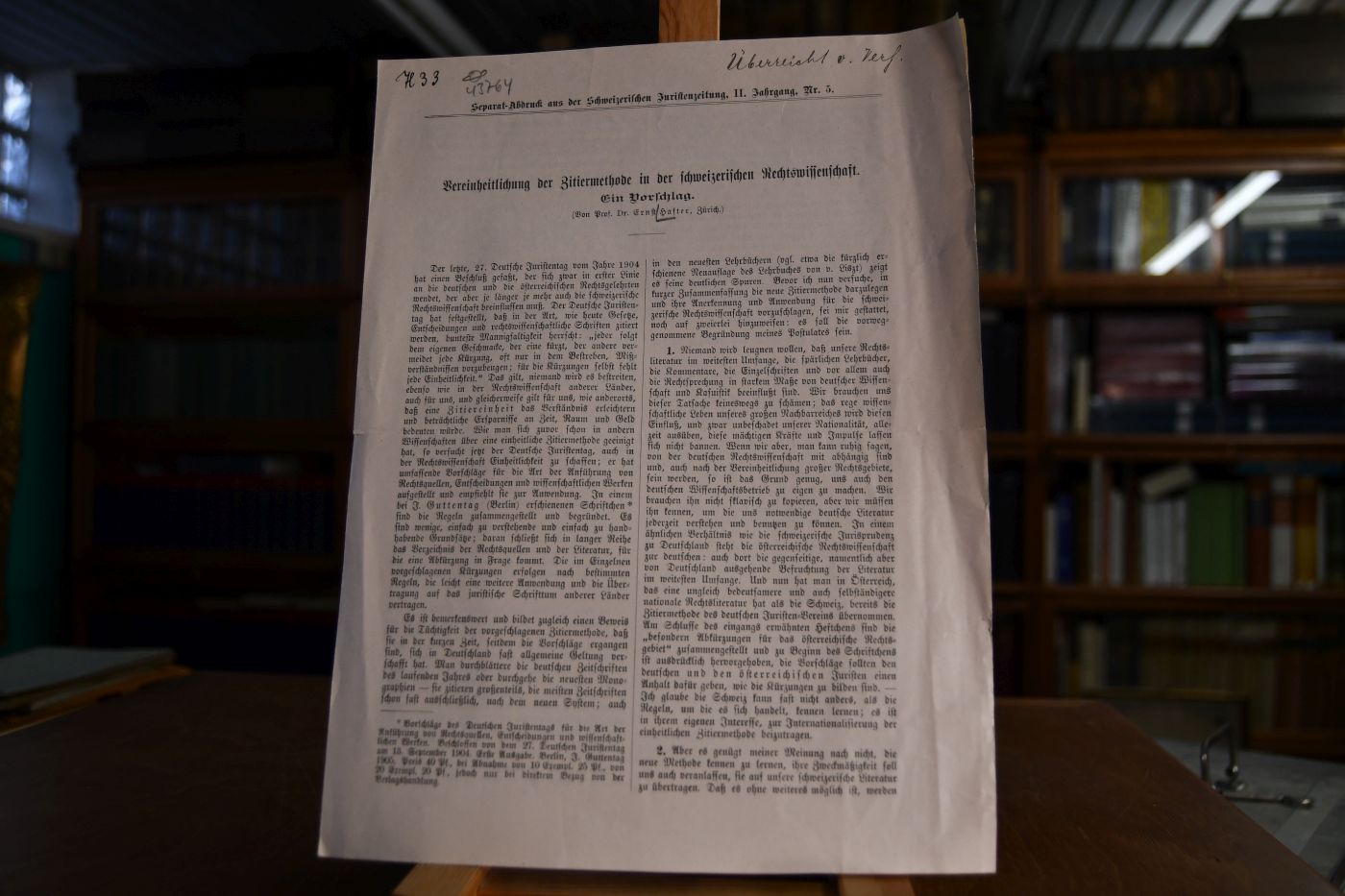 Vereinheitlichung der Zitiermethode in der schweizerischen Rechtswissenschaft. Ein Vorschlag.