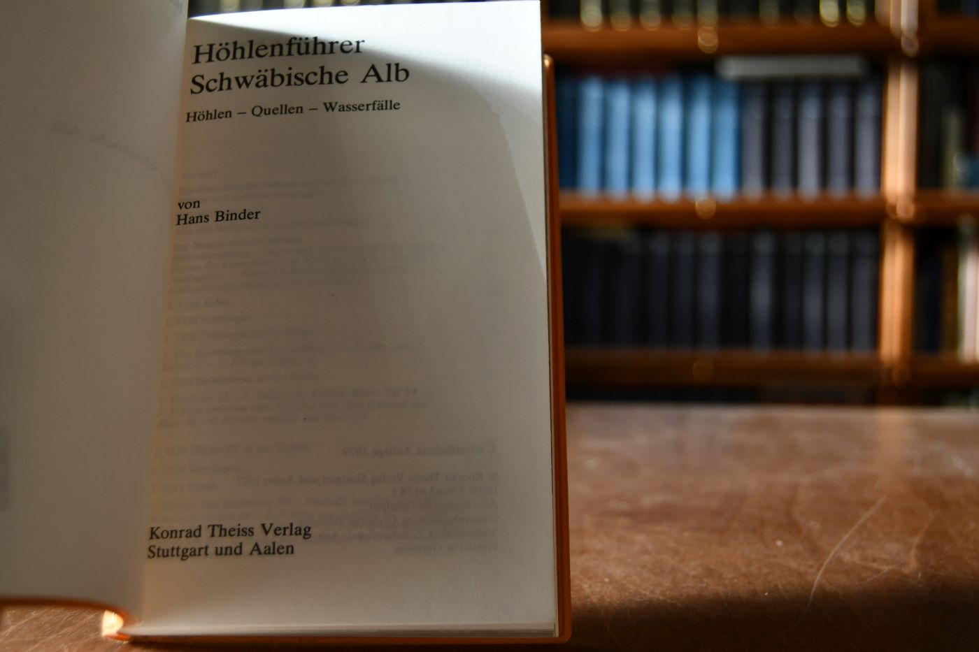 Höhlenführer Schwäbische Alb. Höhlen, Quellen, Wasserfälle.