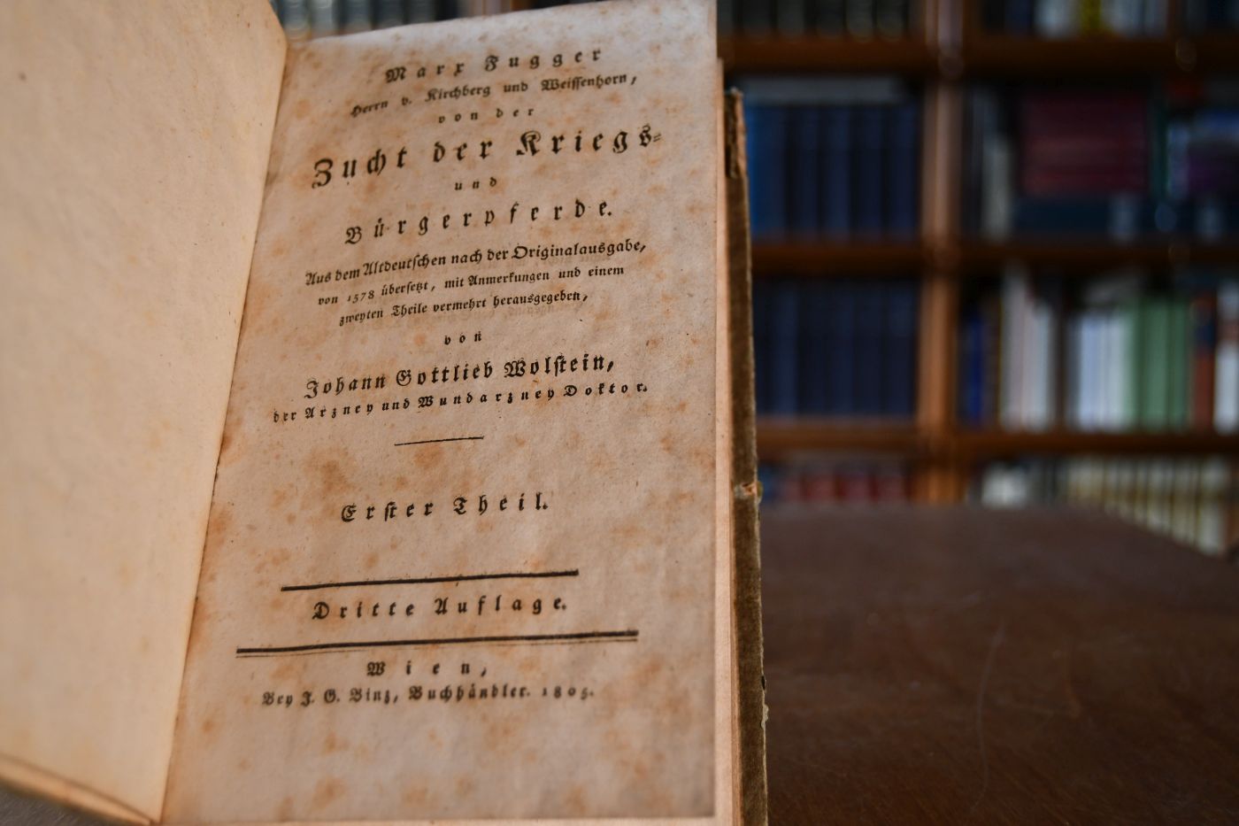 Von der Zucht der Kriegs- und Bürgerpferde. Aus dem Altdeutschen nach der Originalausgabe von 1578 übersetzt, mit Anmerkungen und einem zweyten Theile (Bruchstücke über wilde, halbwilde Militär- und Landgestüte) vermehrt herausgegeben von Johann Gottlieb Wolstein. 2 Teile in einem Band.