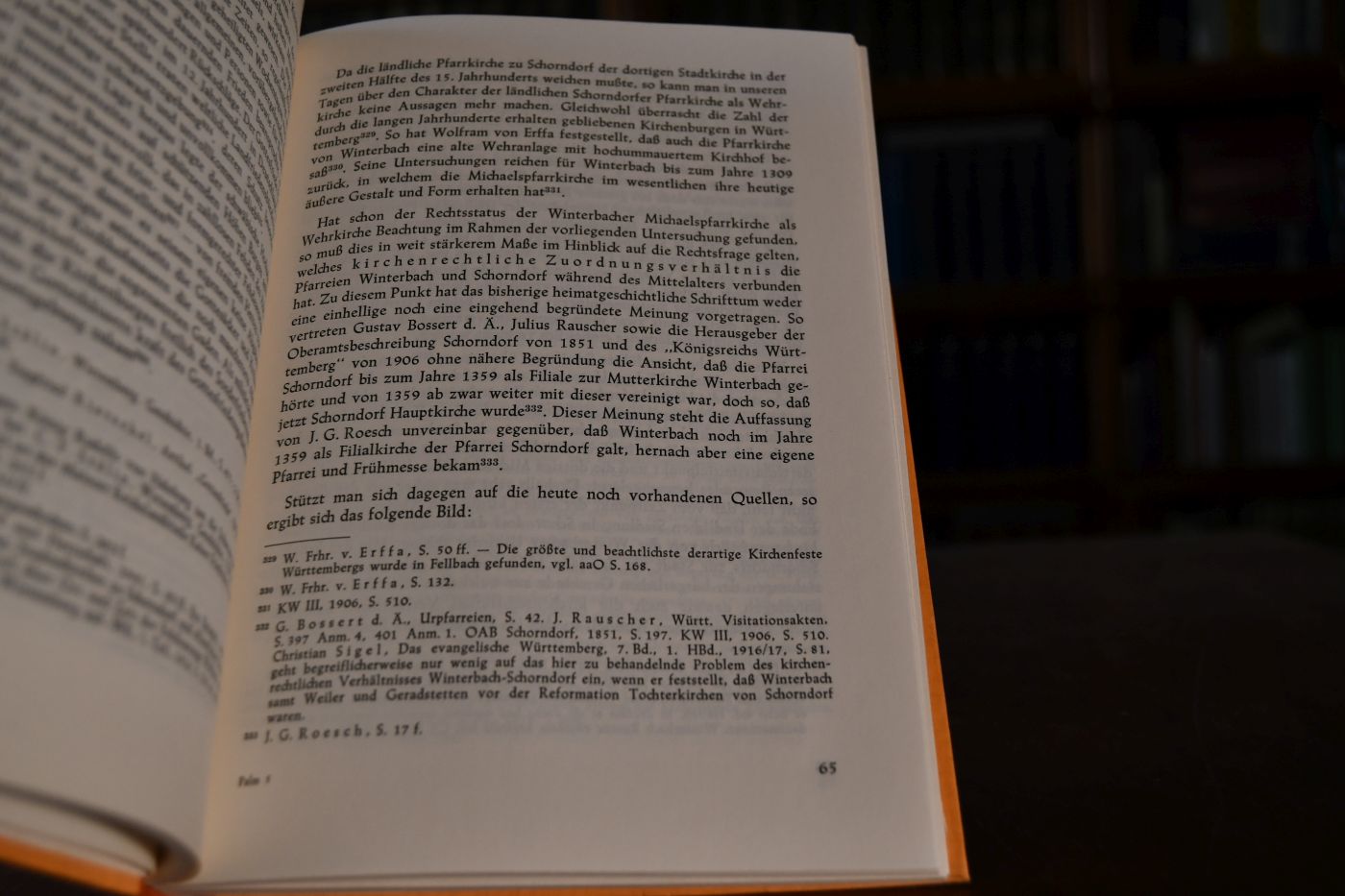Geschichte der Amtsstadt Schorndorf im Miuttelalter. Eine kirchenrechts- und verfassungshistorische Untersuchung zur Geschichte des mittleren Remstales.