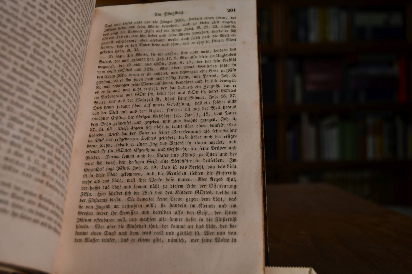Eines ungenannten Schriftforschers (Philipp Matthäus Hahn`s) Betrachtungen u. Predigten über die sonn- und feiertäglichen Evangelien wie auch über die Leidensgeschichte Jesu für Freunde der alten Schriftwahrheit.