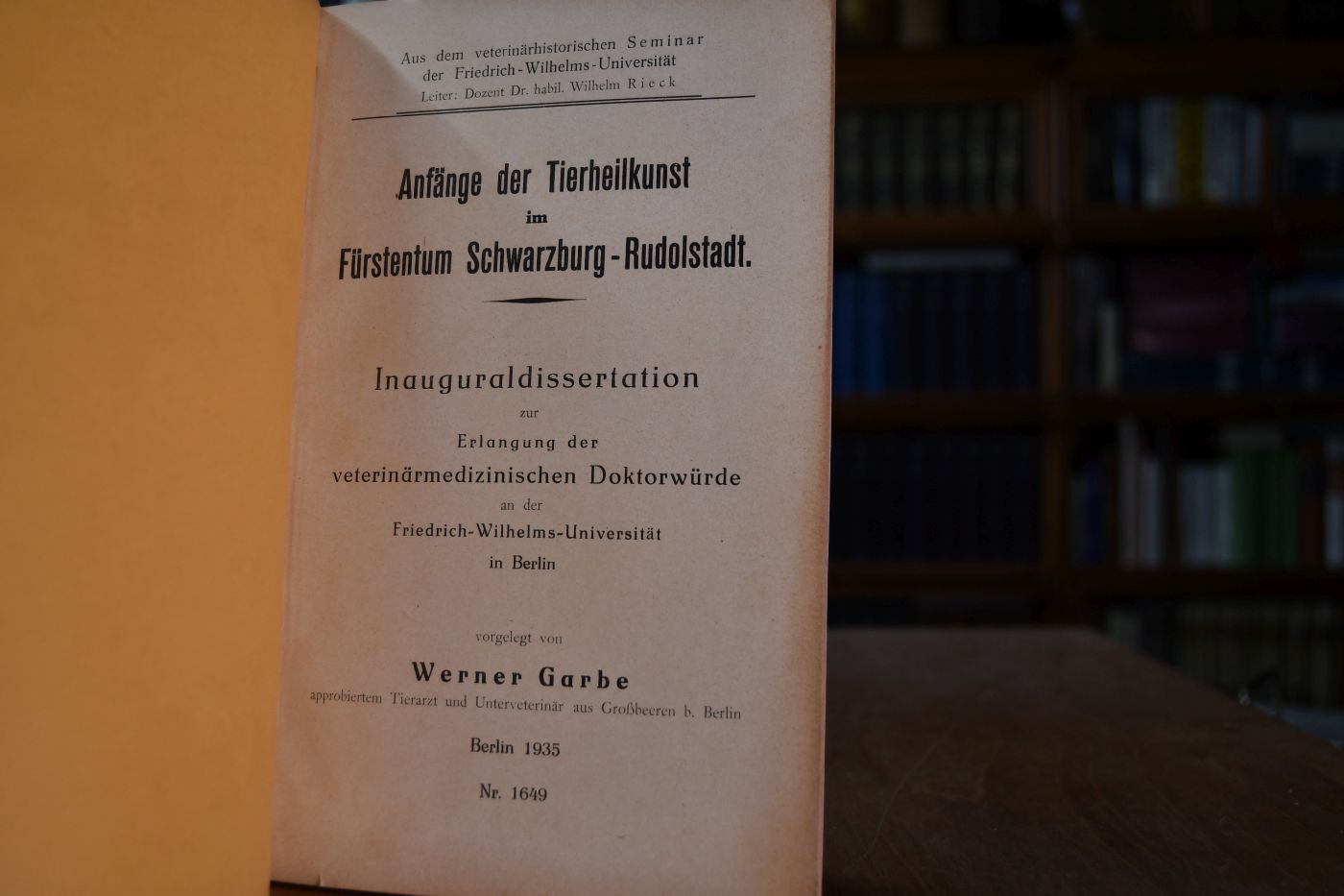 Anfänge der Tierheilkunst im Fürstentum Schwarzburg-Rudolstadt.