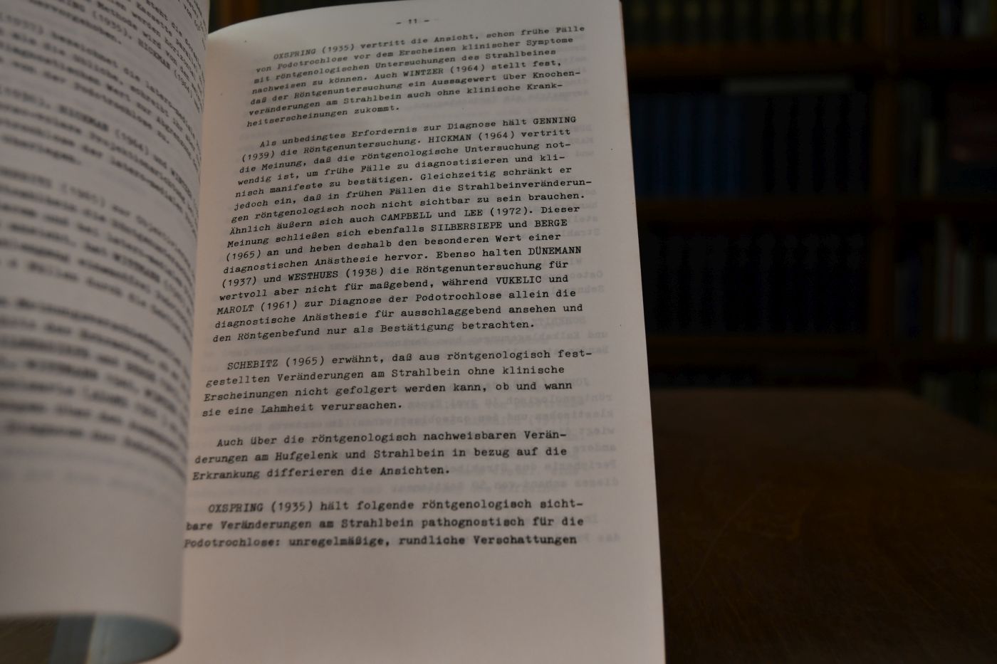 Messungen an Röntgenbildern des Hufgelenkes und des Strahlbeines als Beitrag zur Podotrochlose des Pferdes.