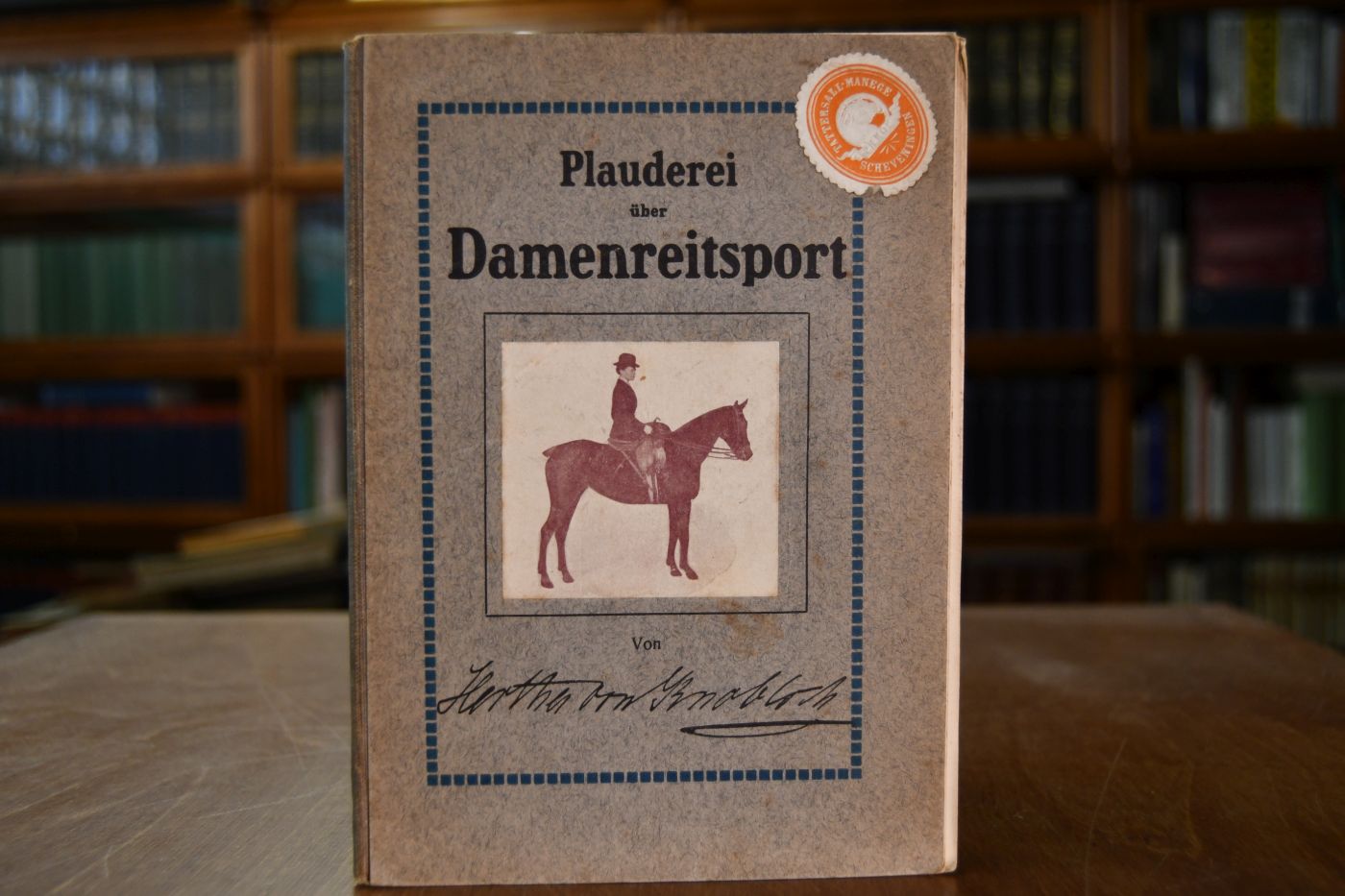 Plauderei über Damenreitsport.