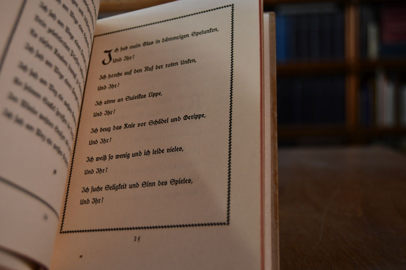 Der Feueranbeter. Nachdichtung des Hafis.