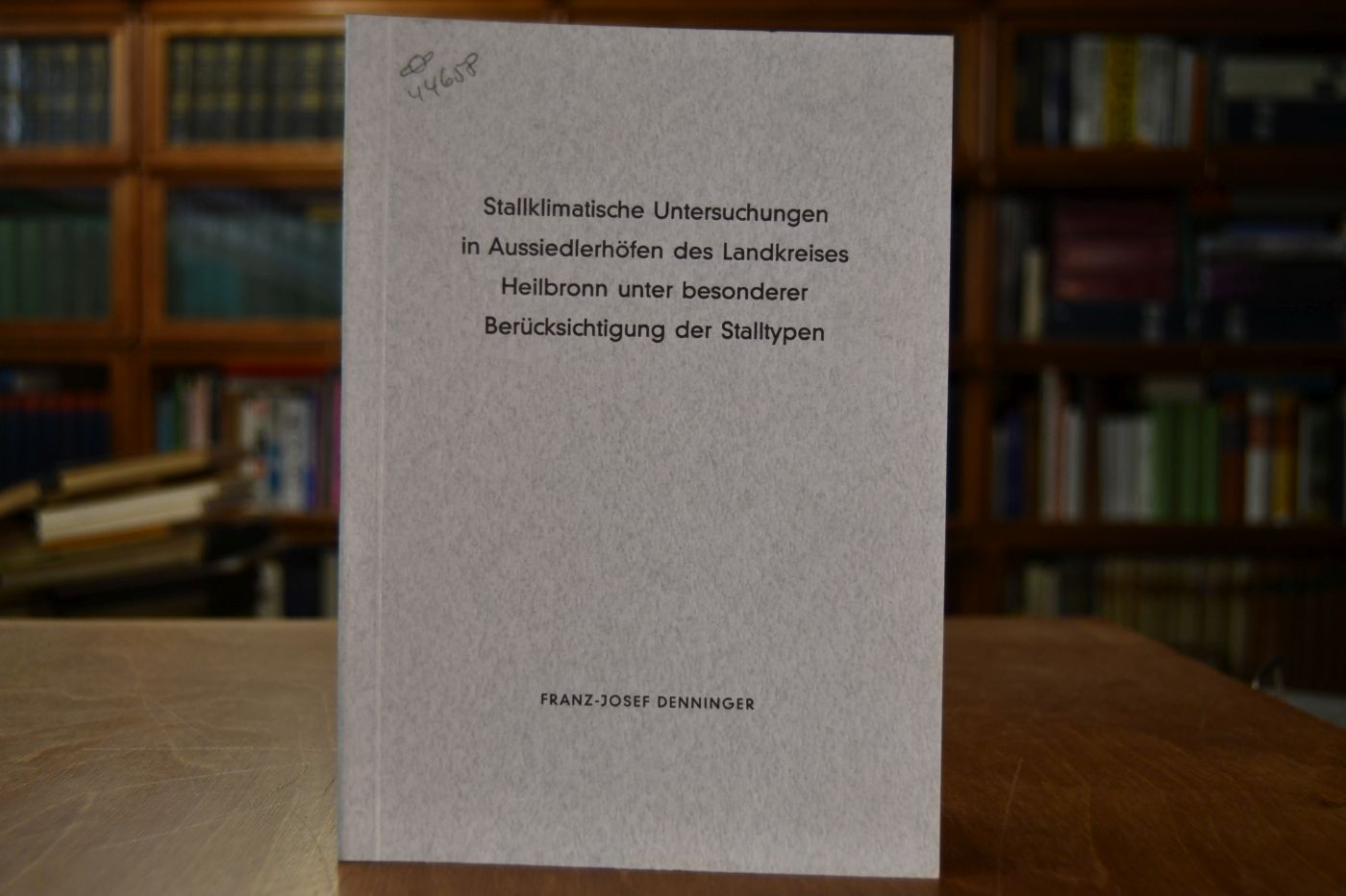 Stallklimatische Untersuchungen in Aussiedlerhöfen des Landkreises Heilbronn unter besonderer Berücksichtigung der Stalltypen.