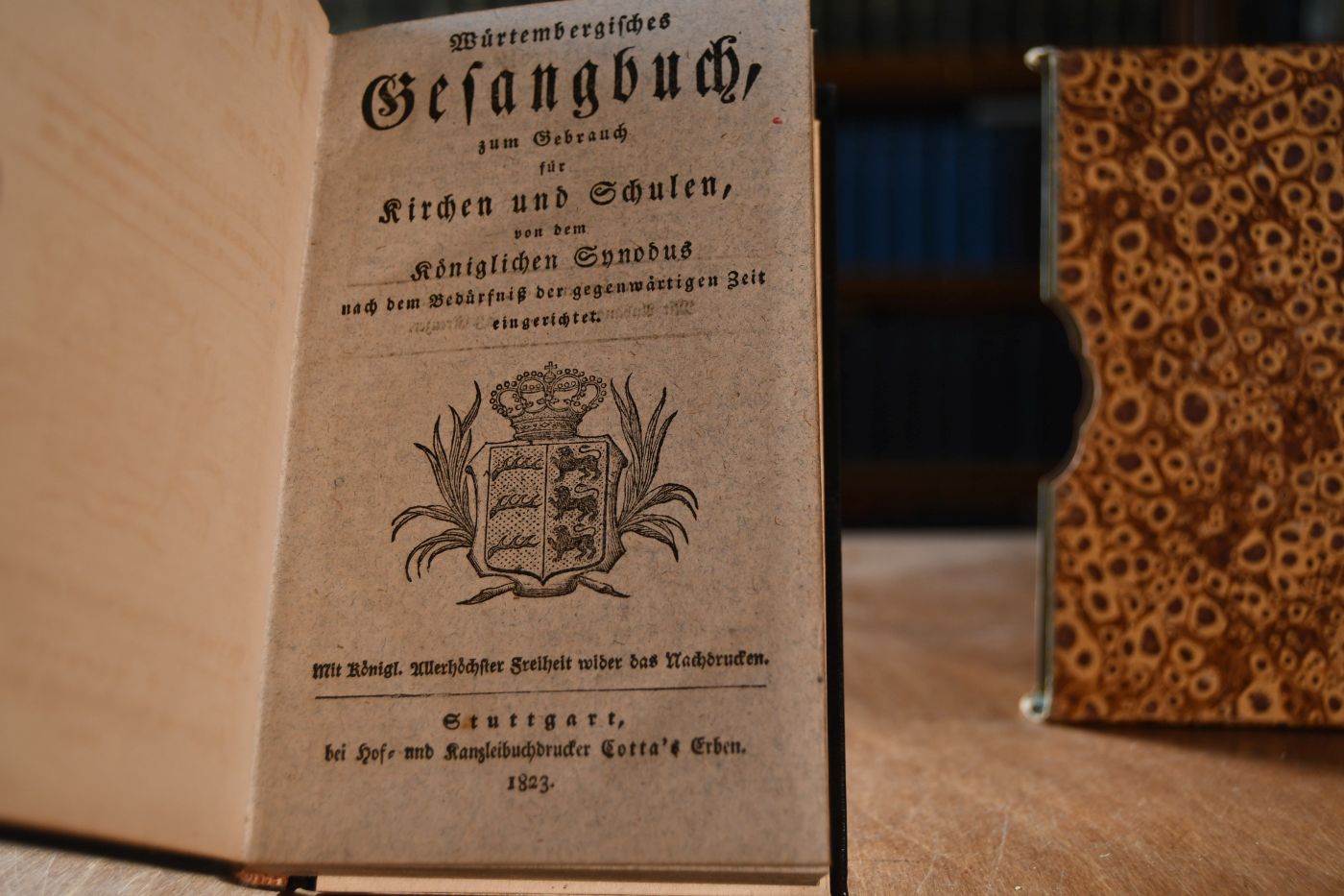 Würtembergisches Gesangbuch zum Gebrauch für Kirchen und Schulen, von dem Königlichen Synodus nach dem Bedürfniß der gegenwärtigen Zeit eingerichtet.