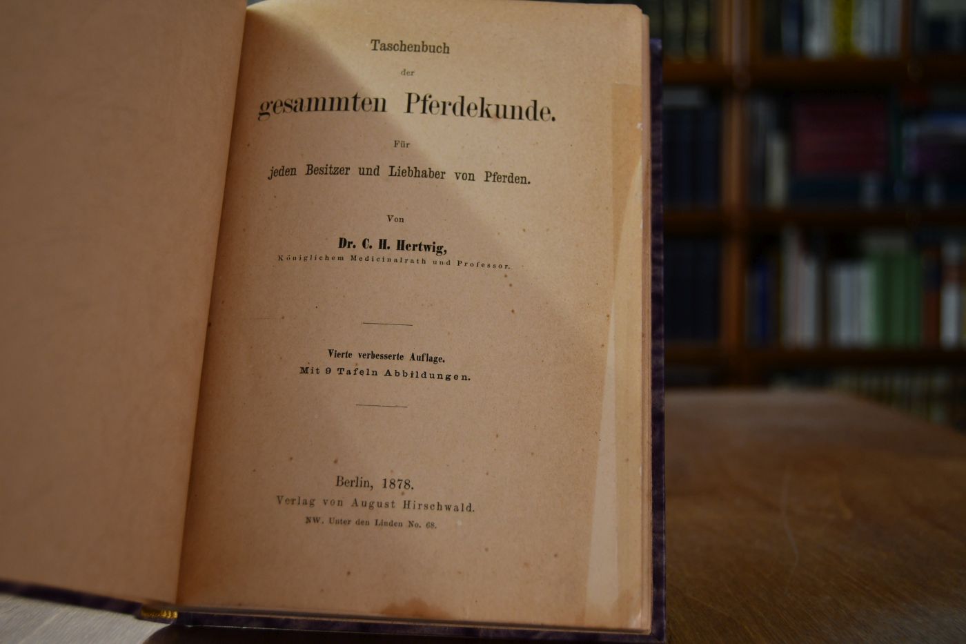 Taschenbuch der gesammten Pferdekunde. Für jeden Besitzer und Liebhaber von Pferden.