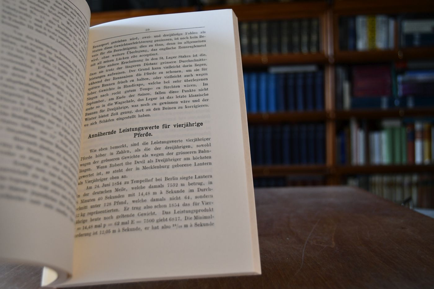 Zur Entstehung des englischen Vollblutpferdes. Über Leistungen des englischen Vollblutpferdes.