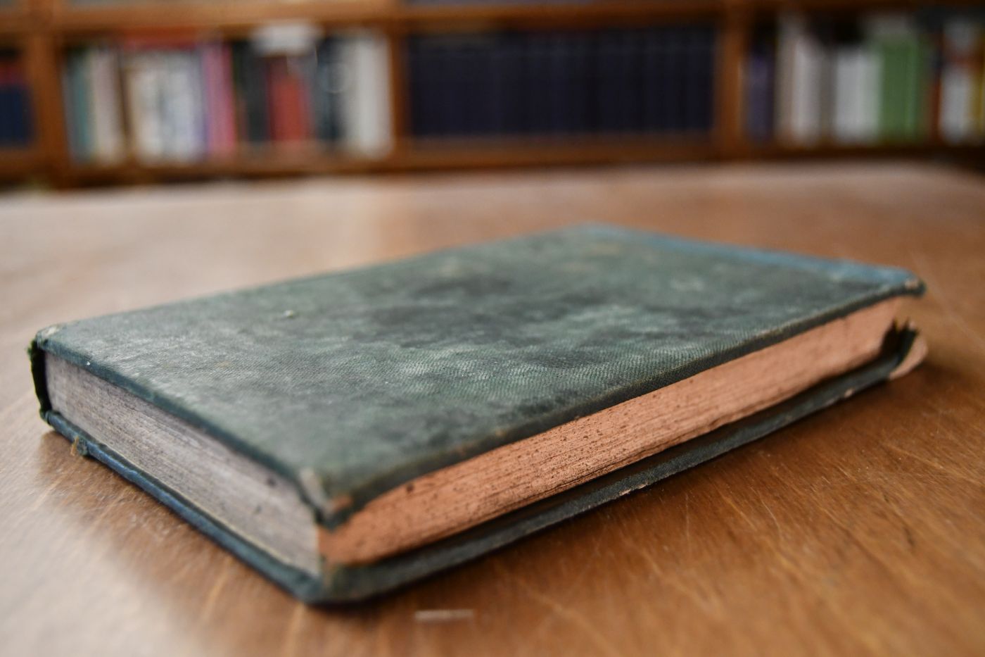 Handbuch über die Führung von Pferde-Transporten, dann über die Verführung von ärarischen Gütern.