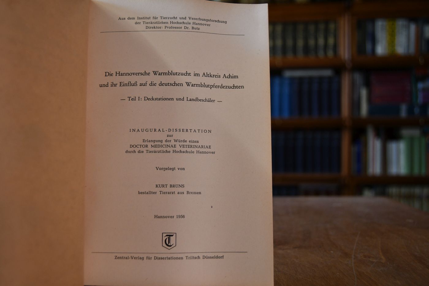 Die Hannoversche Warmblutzucht im Altkreis Achim und ihr Einfluß auf die deutschen Warmblutpferdzuchten. Teil I Deckstationen und Landbeschäler.
