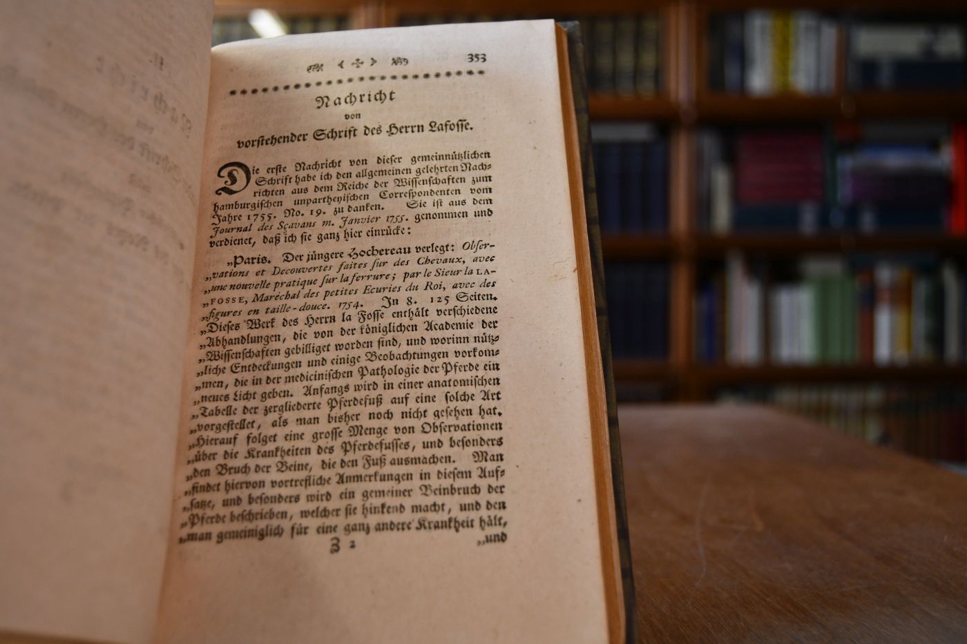 Daniel Gottfried Schrebers Sammlung verschiedener Schriften, welche in die öconomischen, Policey- und cameral- auch andere verwandte Wissenschaften einschlagen IV. Theil. Enthält u.a. I. Anmerkungen und Entdeckungen an Pferden, sammt einer neuen Art Pferde zu beschlagen, von Herrn Lafosse, S. 243-350; II. Nachricht von vorstehender Schrift des Herrn Lafosse, nebst ausführlicher Beschreibung der Cur des Rotzes der Pferde, S. 353-375. mit 3 mehrfach gef. Kupfertafeln.