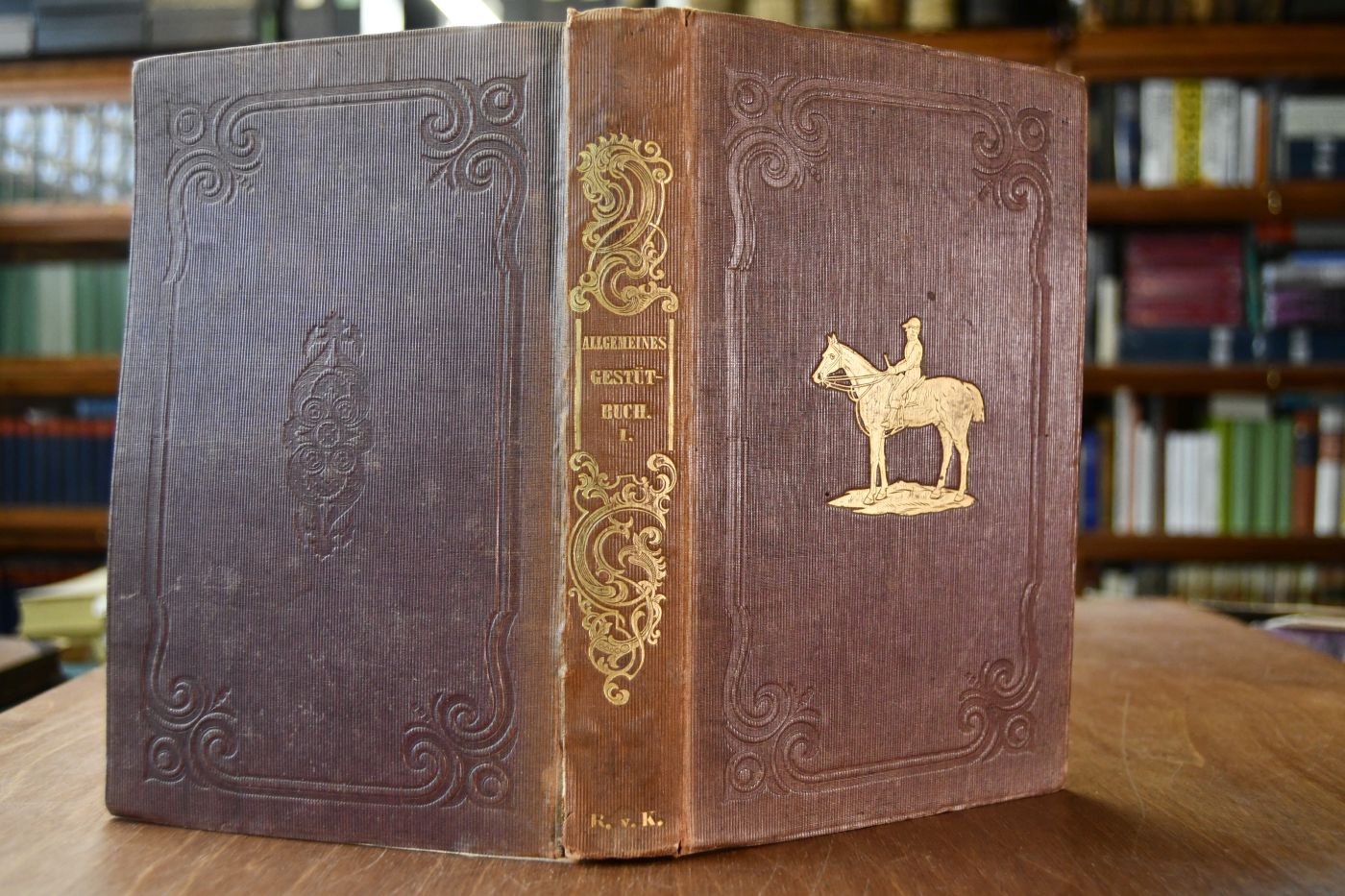 Allgemeines Gestüt-Buch. Ein Verzeichniss der Vollblut-Pferde nebst ihrer Abstammung, welche sich in allen deutschen Staaten, sowie den nicht zum deutschen Bunde gehörigen Landestheilen der preußischen und dänischen Monarchie, desgleichen in Ungarn und seinen Nebenländern, in Siebenbürgen und Galizien befinden. Bd. I.