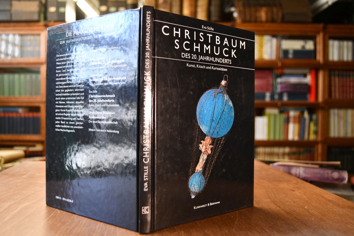 Christbaumschmuck des 20. Jahrhunderts Kunst, Kitsch und Kuriositäten.