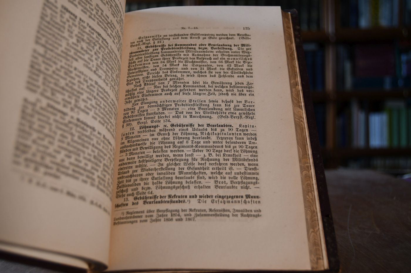 Der Kavalleriedienst und die Wehrkräfte des Deutschen Reiches. Ein Lehrbuch für jüngere Offiziere, sowie zur Benutzung beim theoretischen Unterricht nebst einem Anhang Der Melde- und Rekognoszirungsdienst des Kavallerie-Offiziers, Formales über Dispositionen, Relationen, Croquis.
