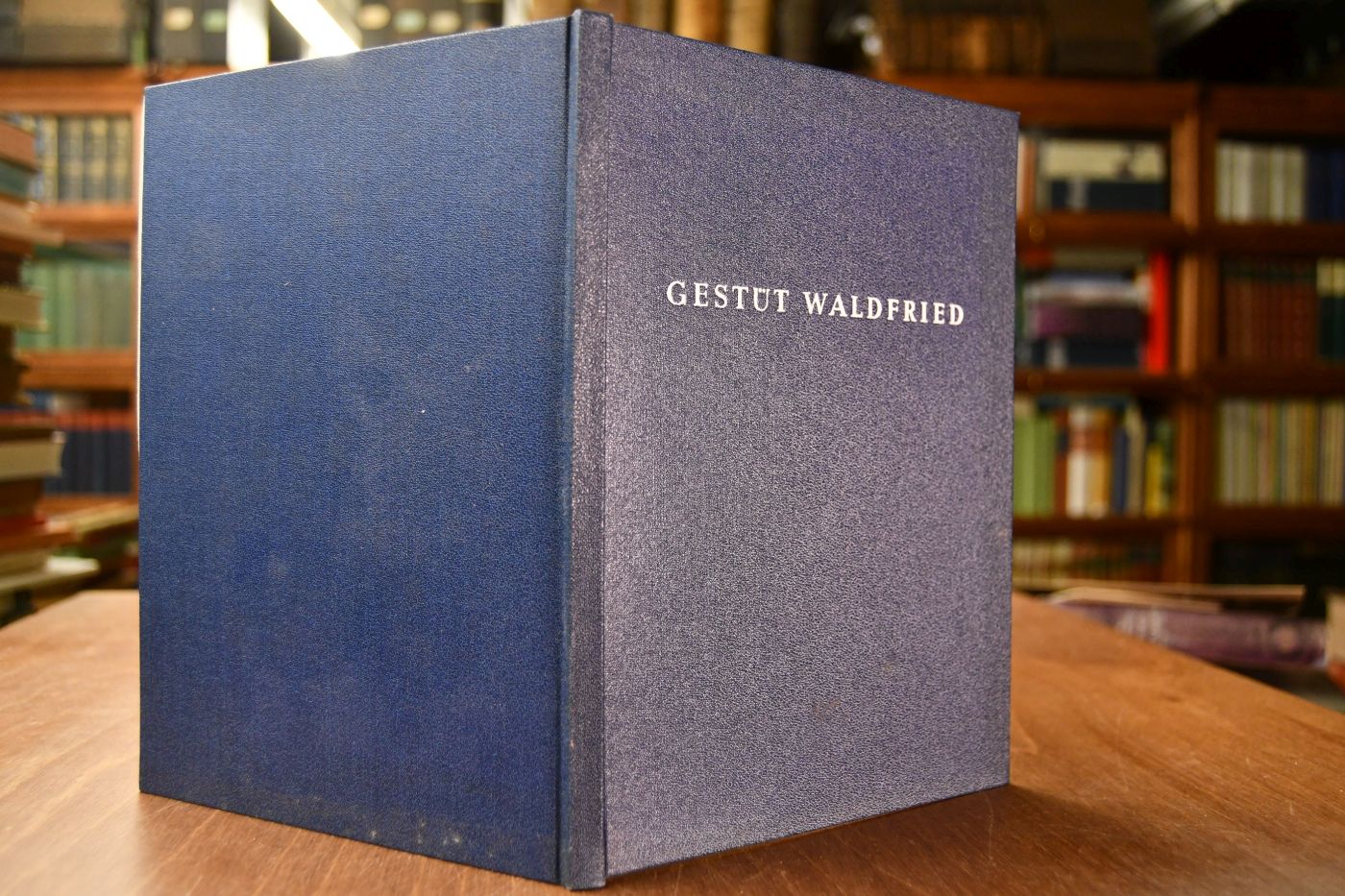 60 Jahre Gestüt Waldfried. Grundlage, Erbe, Bestand und die grossen Erfolge seiner Zucht.