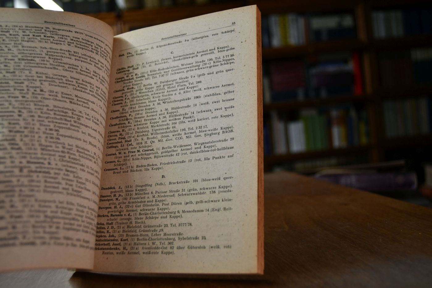Die Sport-Adresse 1948. Adressbuch für Pferdezucht und Rennsport. 3. Jahrgang 1948.