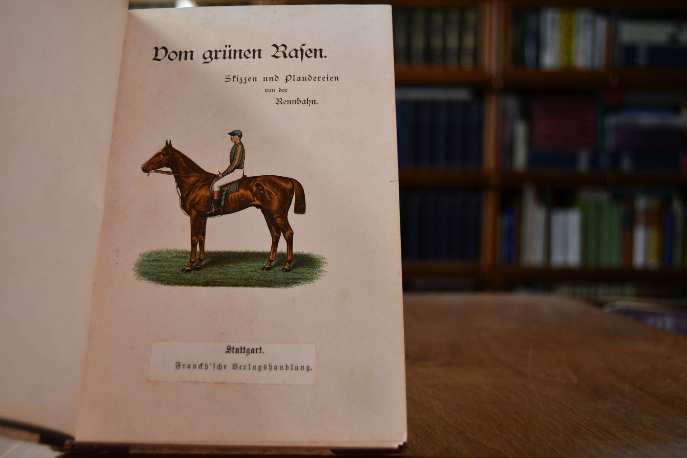 Vom grünen Rasen. Skizzen und Plaudereien von der Rennbahn.