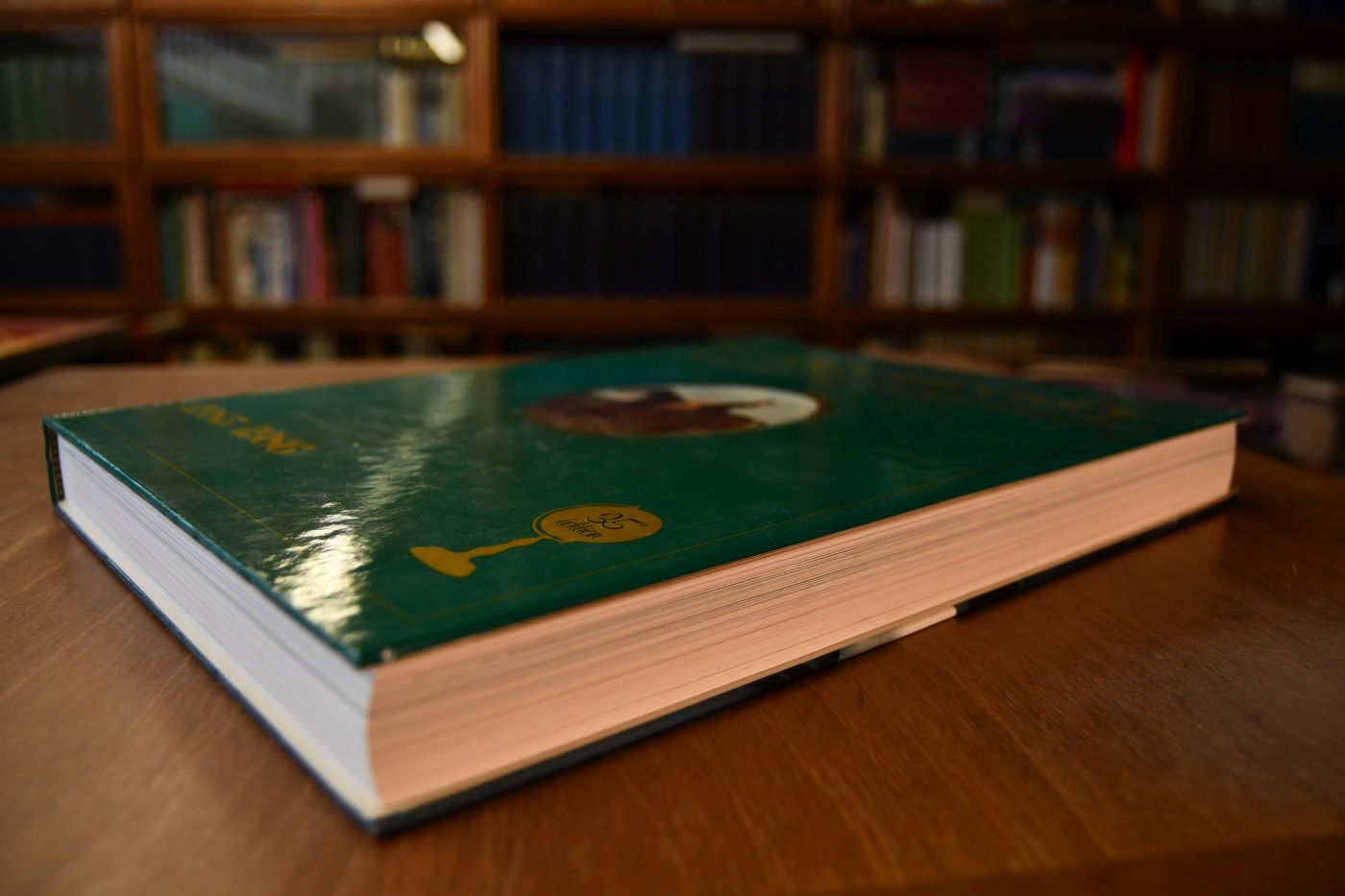 L`Annee Hippique. The international equestrian Yearbook. 1985/1986. 35e Edition.