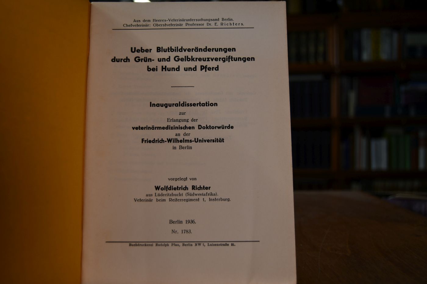 Ueber Blutbildveränderungen durch Grün- und Gelbkreuzvergiftungen bei Hund und Pferd.