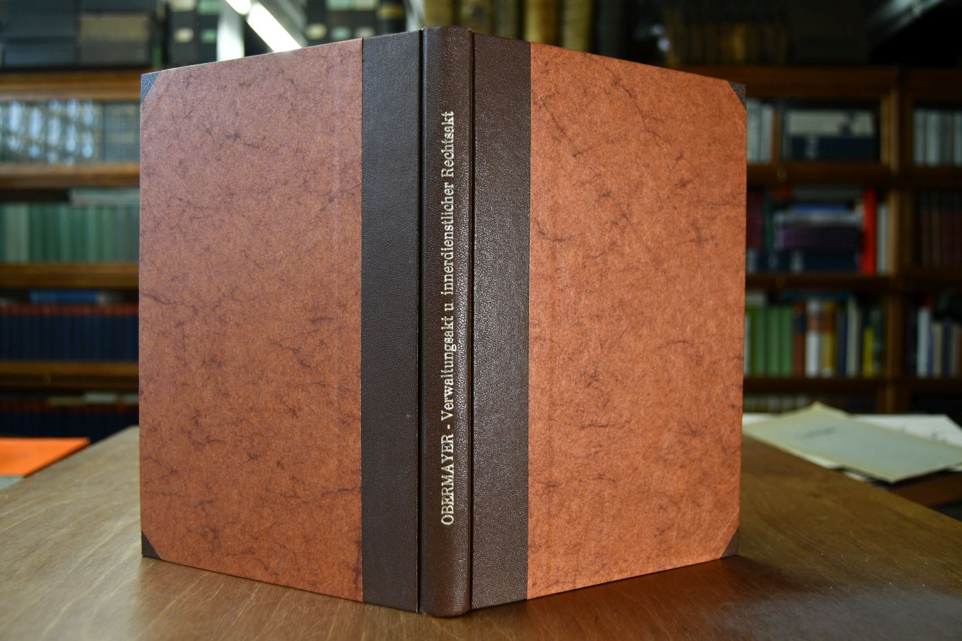 Verwaltungsakt und innerdienstlicher Rechtsakt.