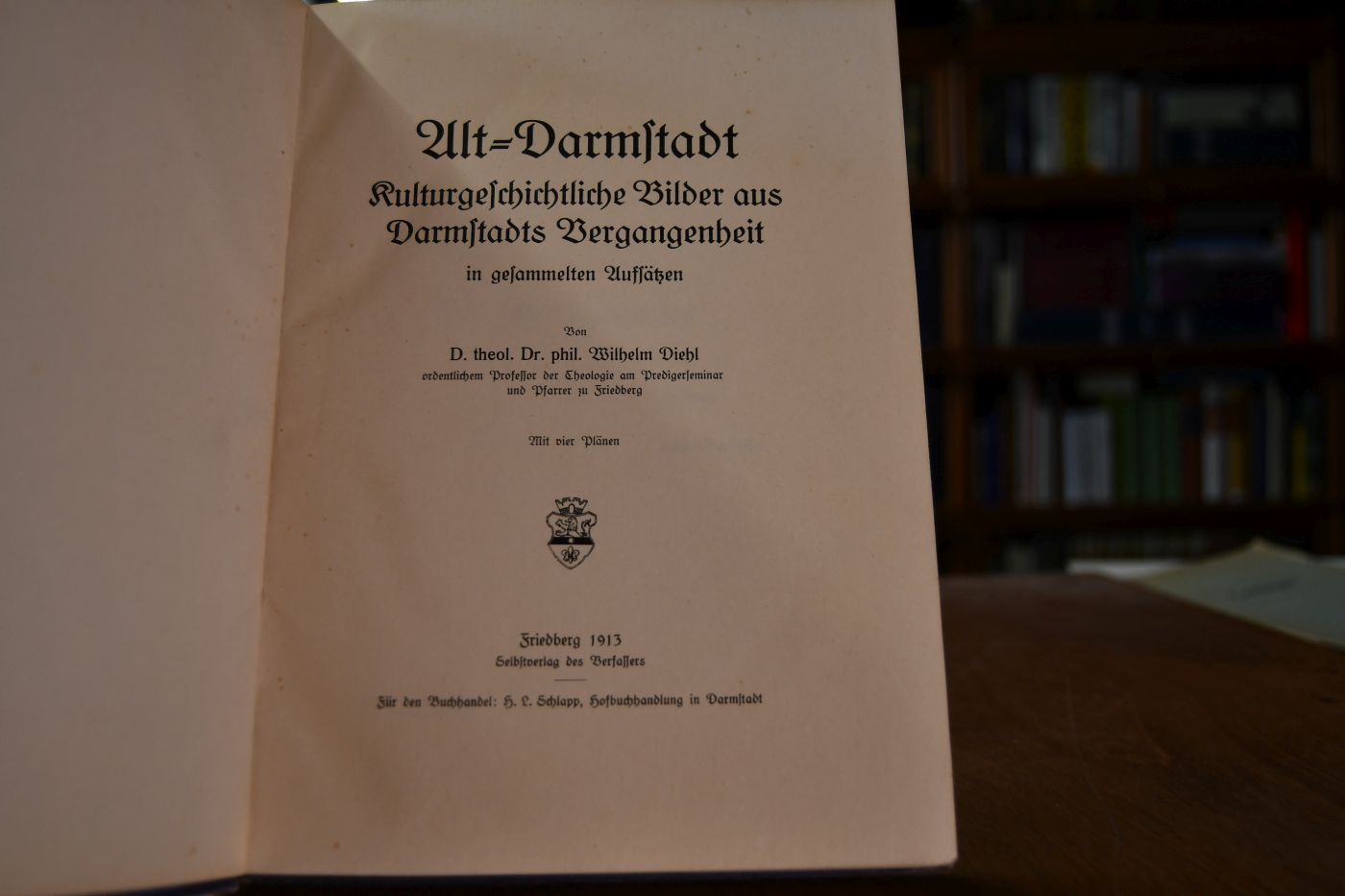 Alt-Darmstadt. Kulturgeschichtliche Bilder aus Dsarmstadts Vergangenheit in gesammelten Aufsätzen.