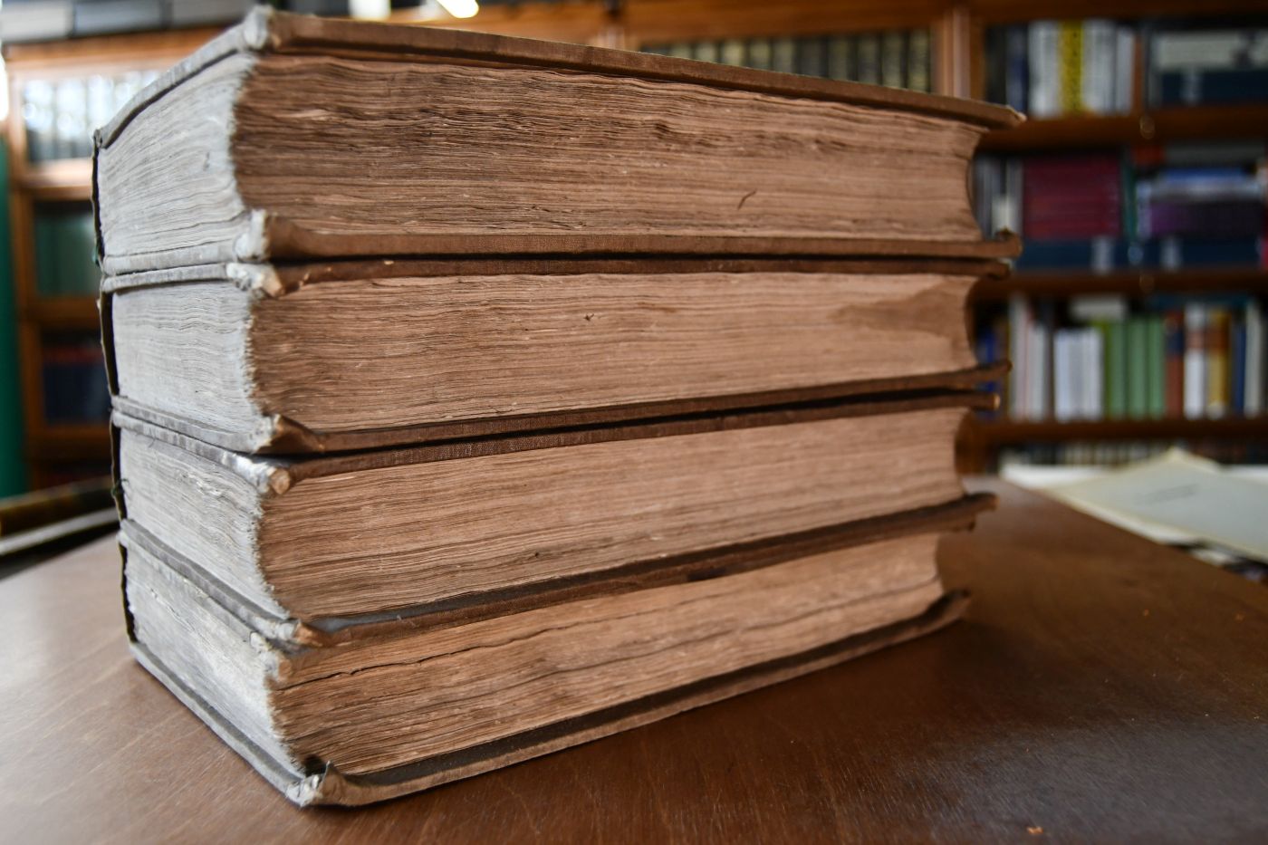 Las Comedias de D. Pedro Calderon de la Barca en cuatro Tomos. Bde. 1-4.