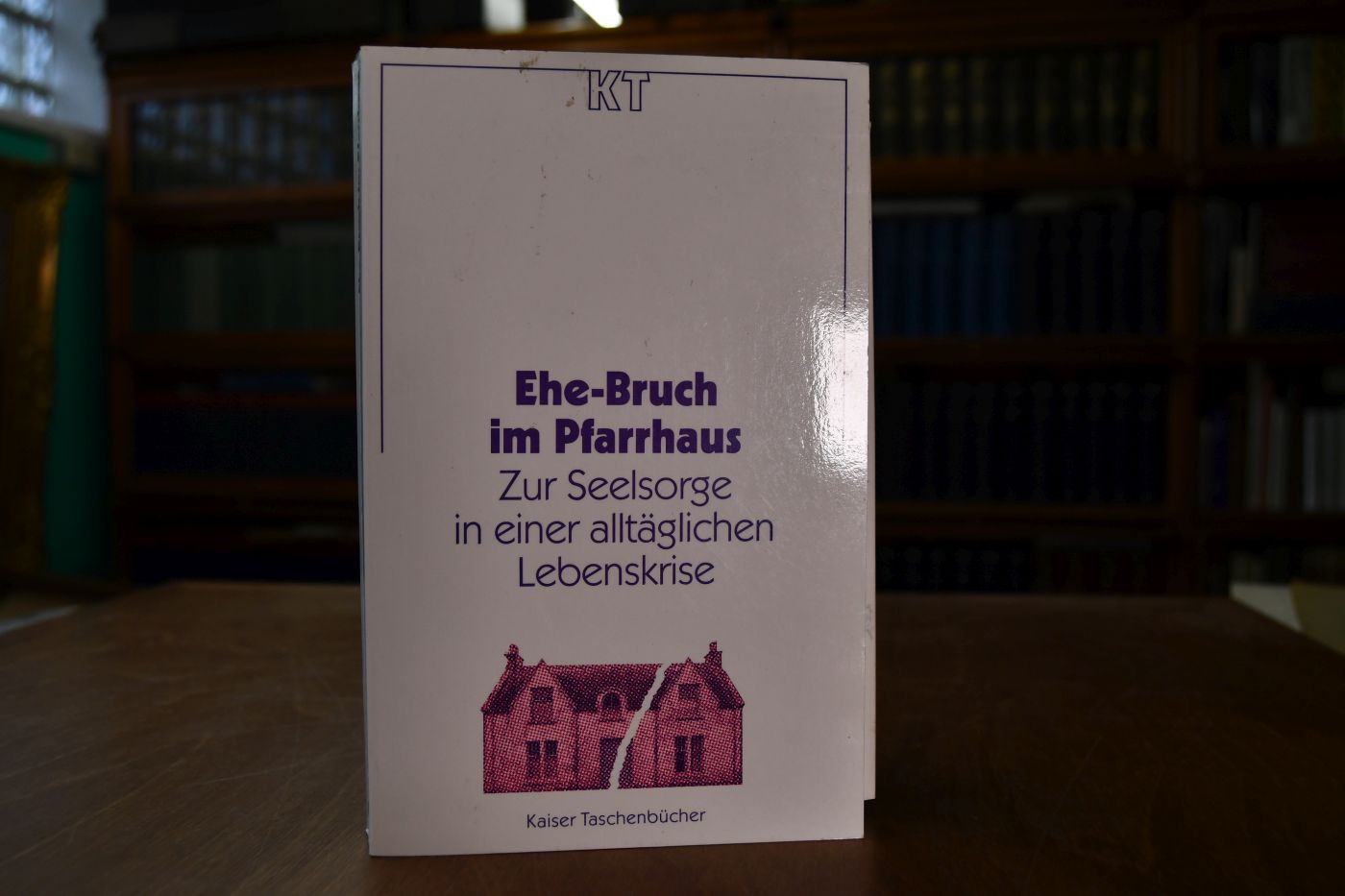 Ehe-Bruch im Pfarrhaus. Zur Seelsorge in einer alltäglichen Lebenskrise.
