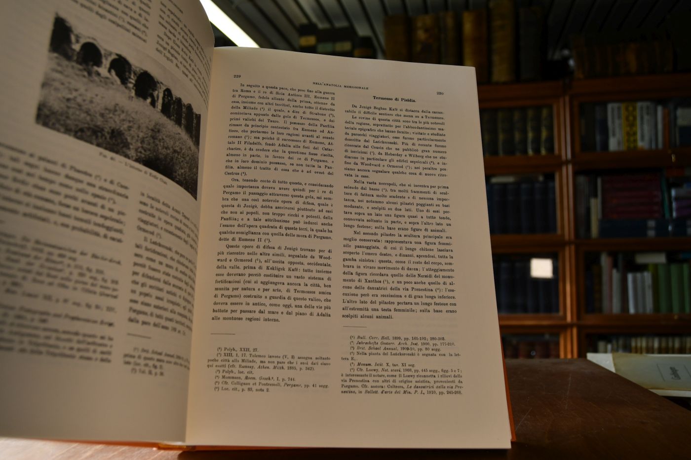 Monumenti Antichi. Reprinted by Appointment of the Academia Nazionale dei Lincei Roma. Vol. XXIII apart.