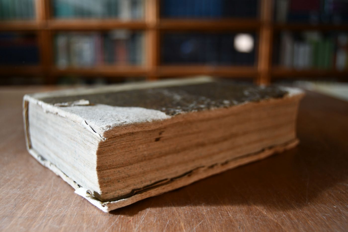 Die Ehre und Lehre Der Augspurgischen Confession Zum Behuf und Nutzen Der Evangelischen Schul=Jugend Summarischer Weise erläutert und bewähret/ Auch Mit Historischen aus der Heil. Schrifft genommenen Sinnbildern vorgestellet Von Johannes Weidner [...] Ausgegeben und verlegt Durch Johann Andreas Pfeffel.