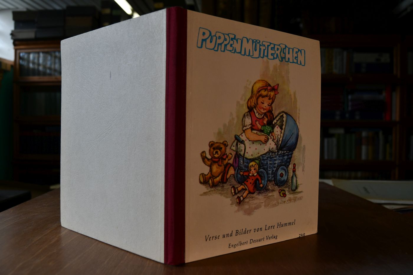 Puppenmütterchen. Verse und Bilder.