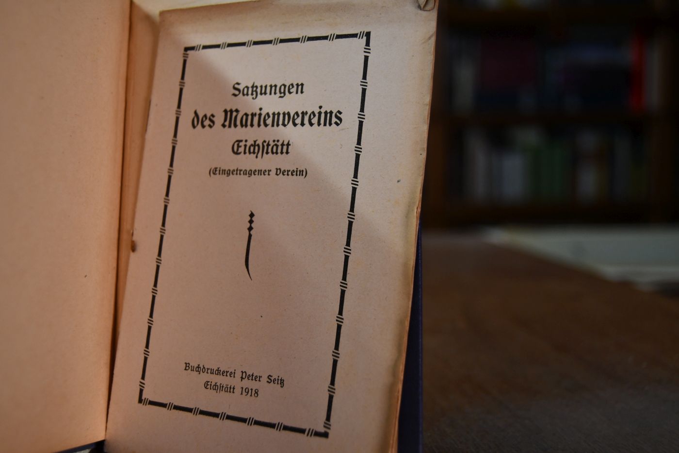 Statuta Confraternitatis quinque S.S. Christi vulnerum in Choro S. Willibaldi Eichstadii, inter Sacerdotes hujus Diocesis Auctoritate Pontificia et Facultate ordinaria Institutae.